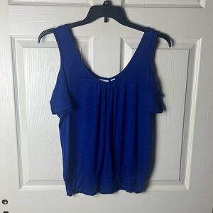 NY & Co Cold Shoulder top